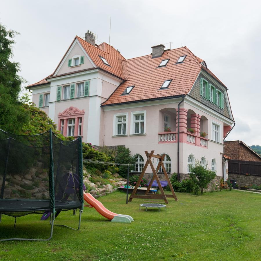 Penzion Signum Laudis Hotel Velke Hamry Bagian luar foto